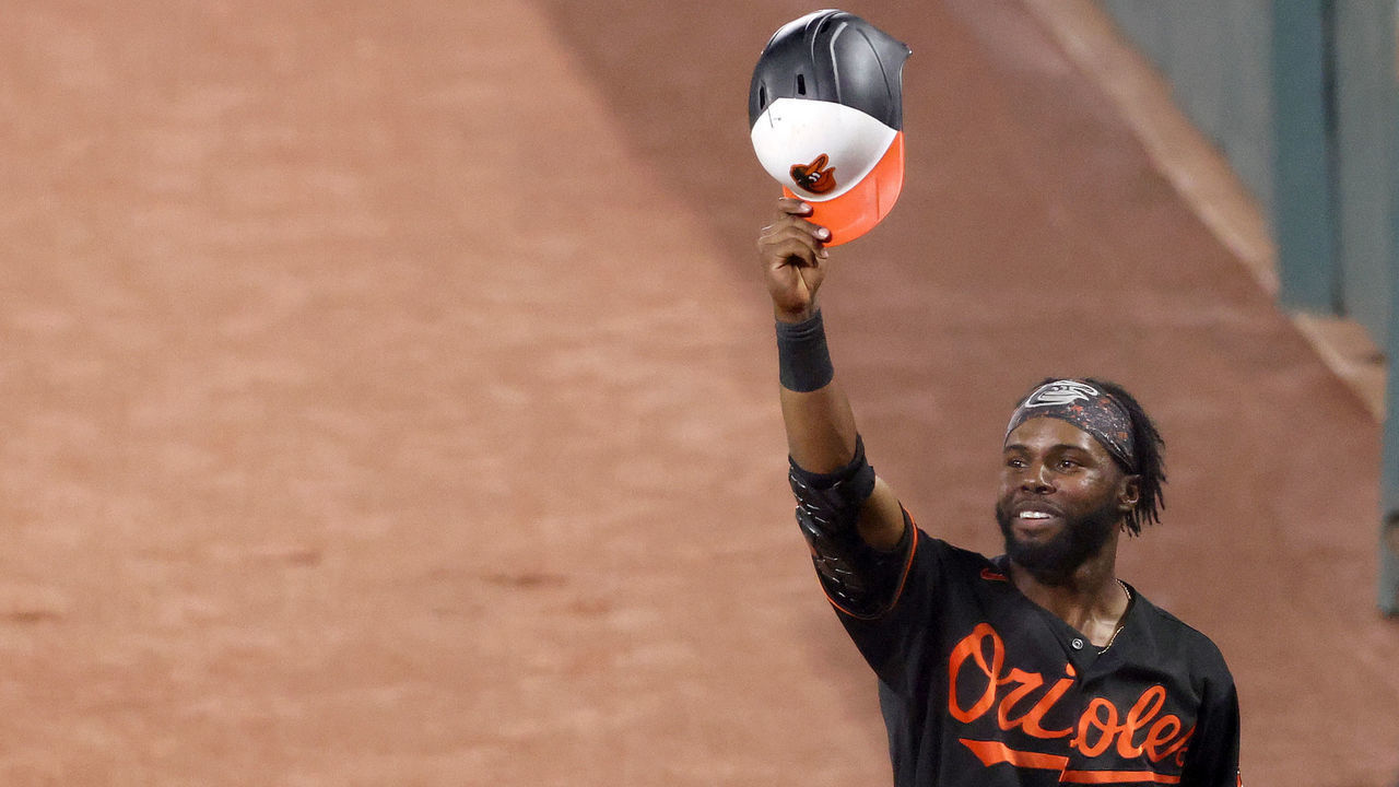 BALTIMORE, MARYLAND - JUNE 18: Cedric Mullins #31 of the Baltimore Orioles comes out of the dugout to acknowledge the crowd after hitting a three RBI home run against the Toronto Blue Jays in the eighth inning of the Orioles 7-1 win at Oriole Park at Camden Yards on June 18, 2021 in Baltimore, Maryland.