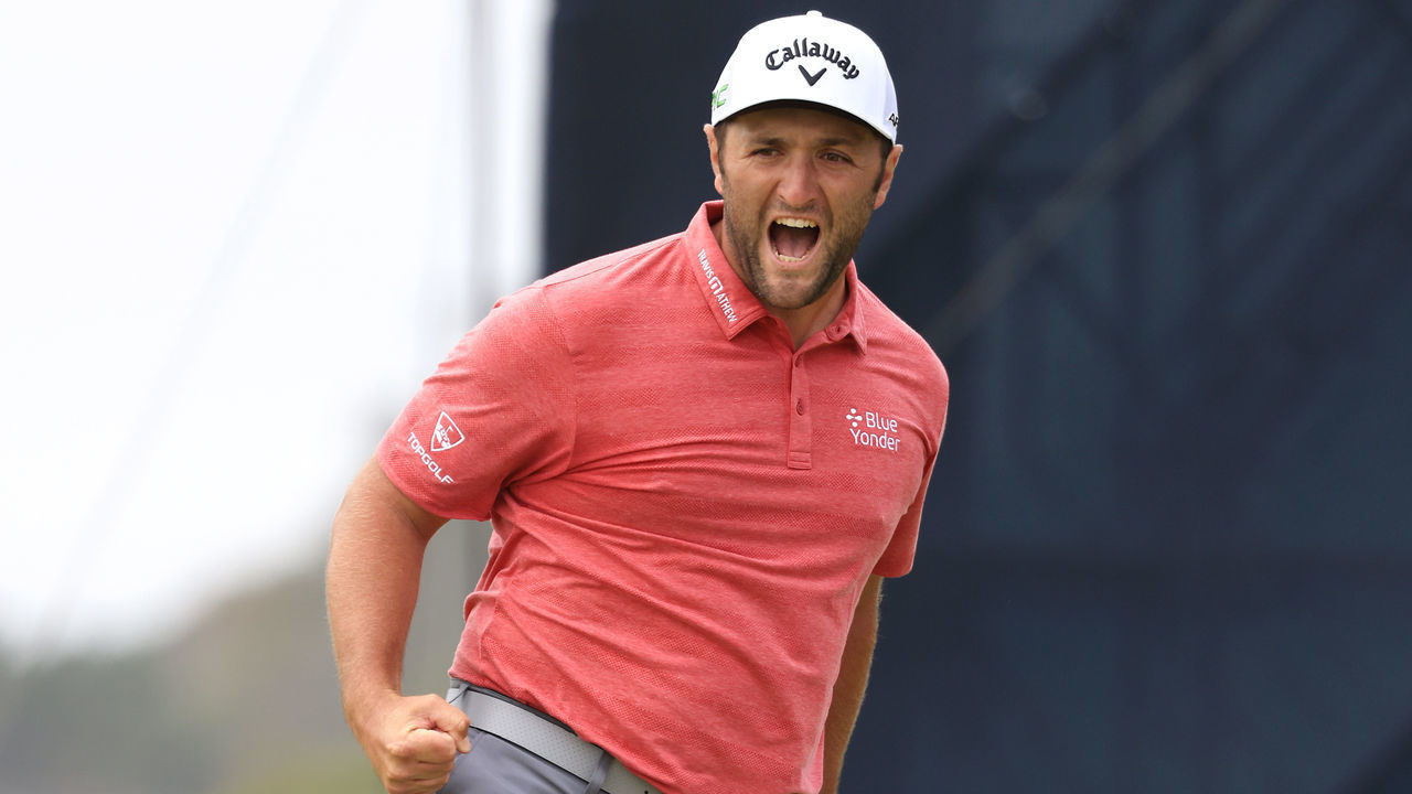 SAN DIEGO, CALIFORNIA - JUNE 20: Jon Rahm of Spain celebrates making a putt for birdie on the 18th green during the final round of the 2021 U.S. Open at Torrey Pines Golf Course (South Course) on June 20, 2021 in San Diego, California.