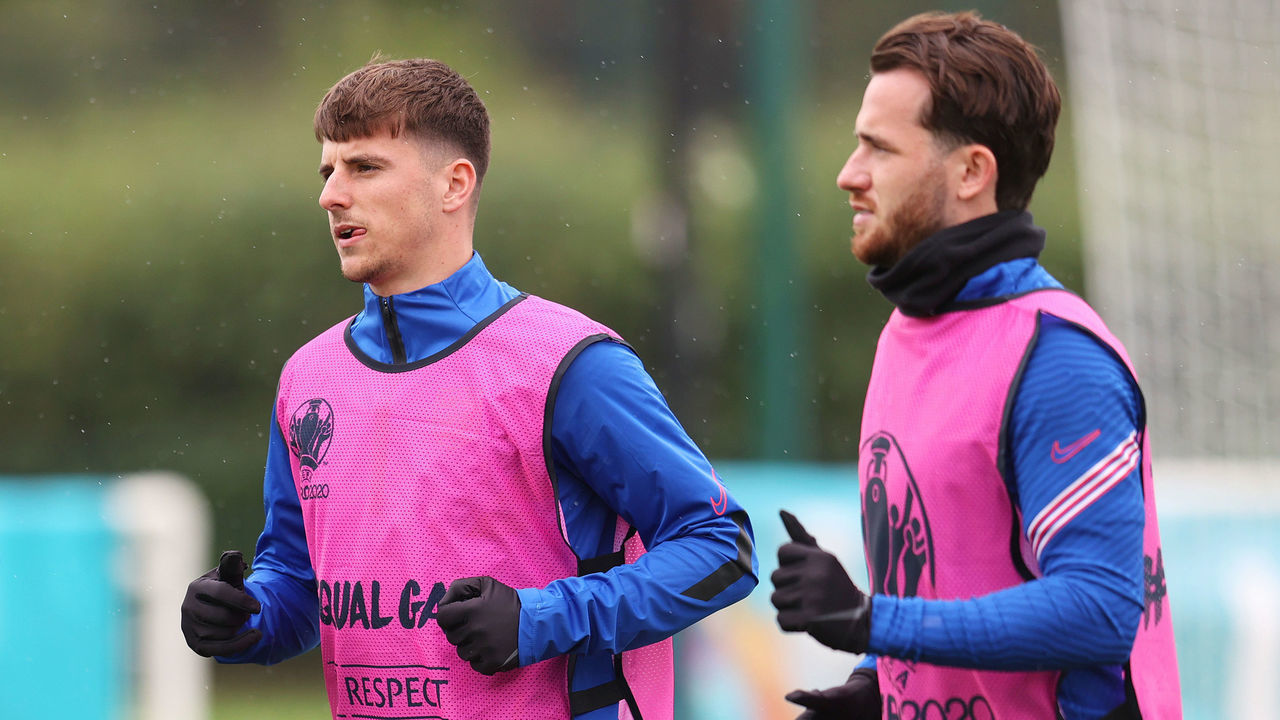 ENFIELD, ENGLAND - JUNE 21: Mason Mount and Ben Chilwell of England look on during the at Tottenham Hotspur Training Centre on June 21, 2021 in Enfield, England.