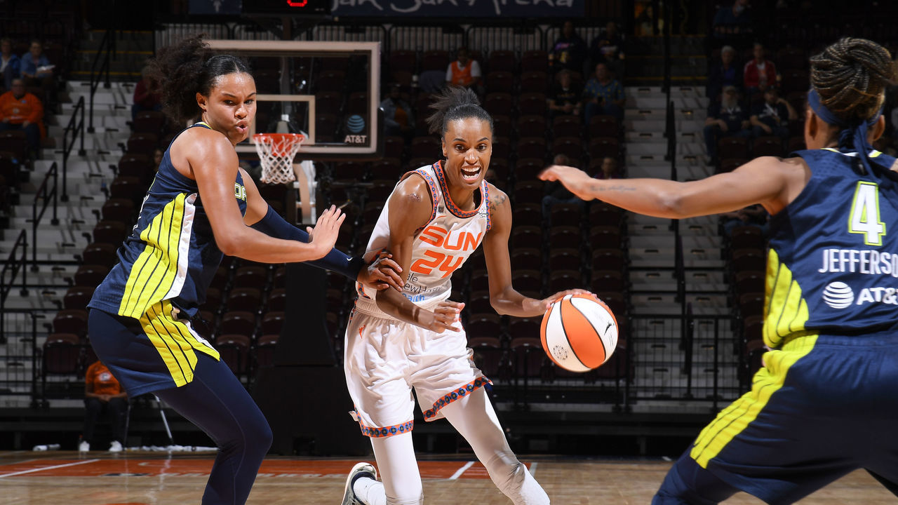 UNCASVILLE, CT - JUNE 22: DeWanna Bonner #24 of the Connecticut Sun drives to the basket during the game against the Dallas Wings on June 22, 2021 at the Mohegan Sun Arena in Uncasville, Connecticut. Mandatory Copyright Notice: Copyright 2021 NBAE