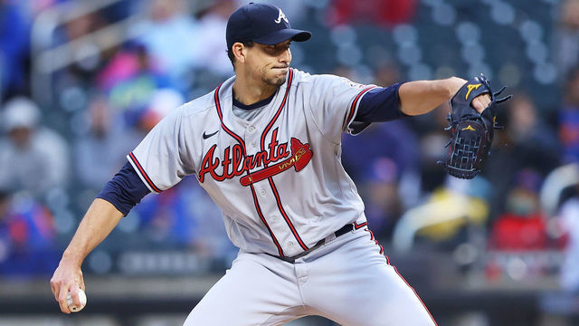 NEW YORK, NEW YORK - JUNE 22: Charlie Morton #50 of the Atlanta Braves pitches in the first inning against the New York Mets at Citi Field on June 22, 2021 in New York City.