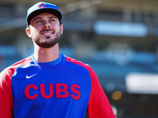 Cubs third baseman Kris Bryant takes batting practice befo…