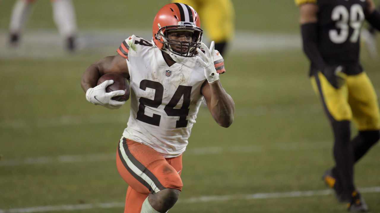 Football: AFC Playoffs: Cleveland Browns Nick Chubb (24) in action, rushing vs Pittsburgh Steelers at Heinz Field. Pittsburgh, PA 1/10/2021 CREDIT: Fred Vuich