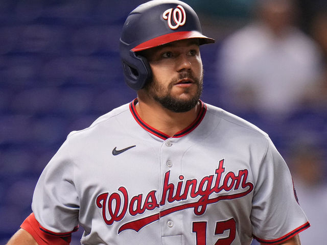 Red Sox acquire slugger Kyle Schwarber from Nationals