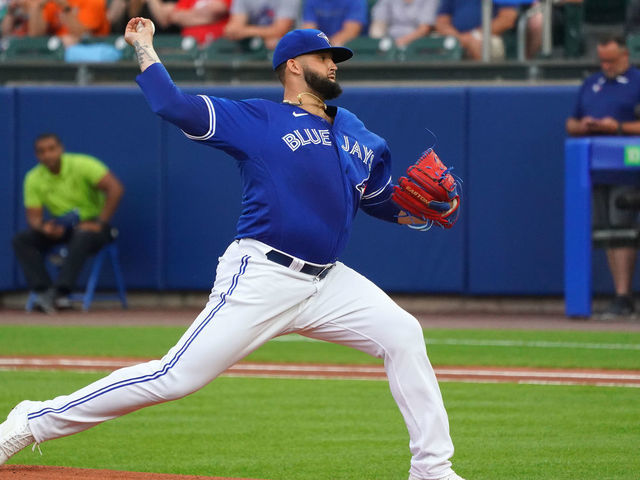 Blue Jays Manoah Hits Il After Slipping On Dugout Steps Thescore Com