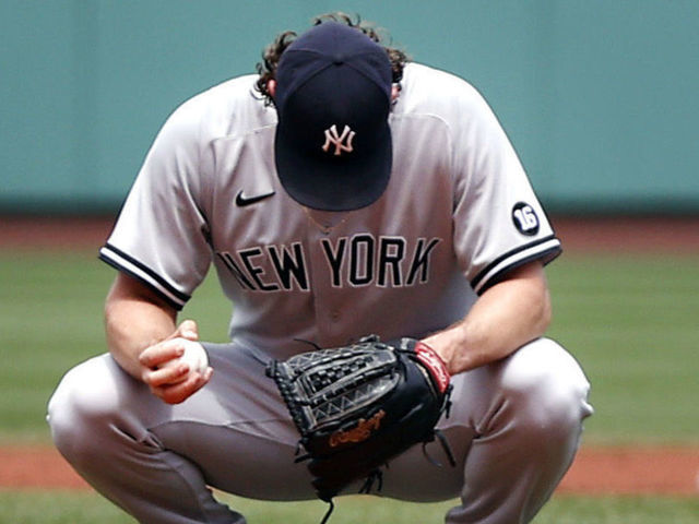 Yankees' Gerrit Cole, Mets' Jacob deGrom are Cy Young front-runners after  historic April awards 