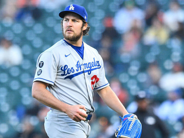 SAN FRANCISCO, CA - MAY 21: Los Angeles Dodgers pitcher Trevor Bauer (27) looks on during a MLB game between the Los Angeles Dodgers and the San Francisco Giants on May 21, 2021 at Oracle Park in San Francisco, CA.
