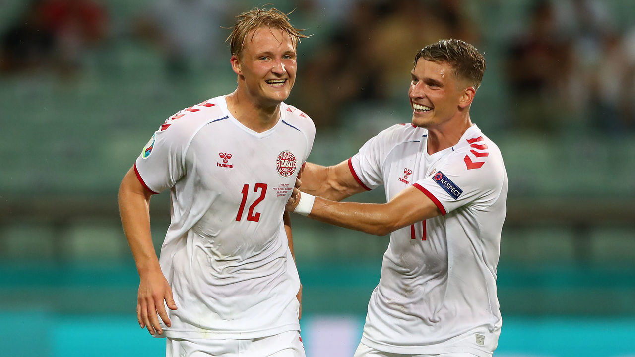 BAKU, AZERBAIJAN - JULY 03: Kasper Dolberg of Denmark celebrates with Jens Stryger Larsen after scoring their side's second goal during the UEFA Euro 2020 Championship Quarter-final match between Czech Republic and Denmark at Baku Olimpiya Stadionu on July 03, 2021 in Baku, Azerbaijan.
