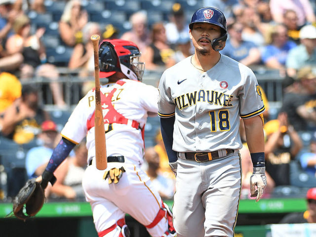 Brandon Woodruff dominates to lead Brewers past Pirates at PNC Park