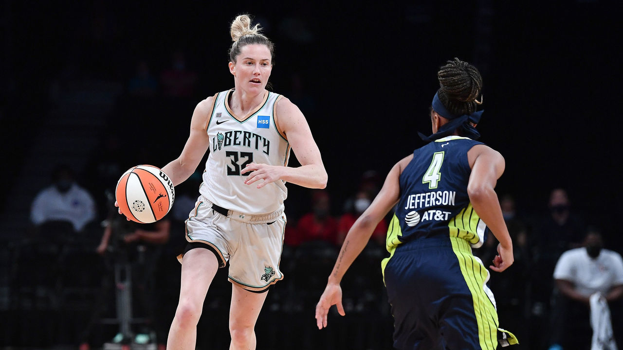 BROOKLYN, NY - JULY 5: Sami Whitcomb #32 of the New York Liberty dribbles the ball against the Dallas Wings on July 5, 2021 at the Barclays Center in Brooklyn, New York. Mandatory Copyright Notice: Copyright 2021 NBAE