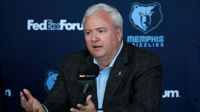 MEMPHIS, TN - SEPTEMBER 17: Chris Wallace, General Manager of the Memphis Grizzlies, helps introduce new players during a press conference on September 17, 2018 at FedExForum in Memphis, Tennessee. Mandatory Copyright Notice: Copyright 2018 NBAE