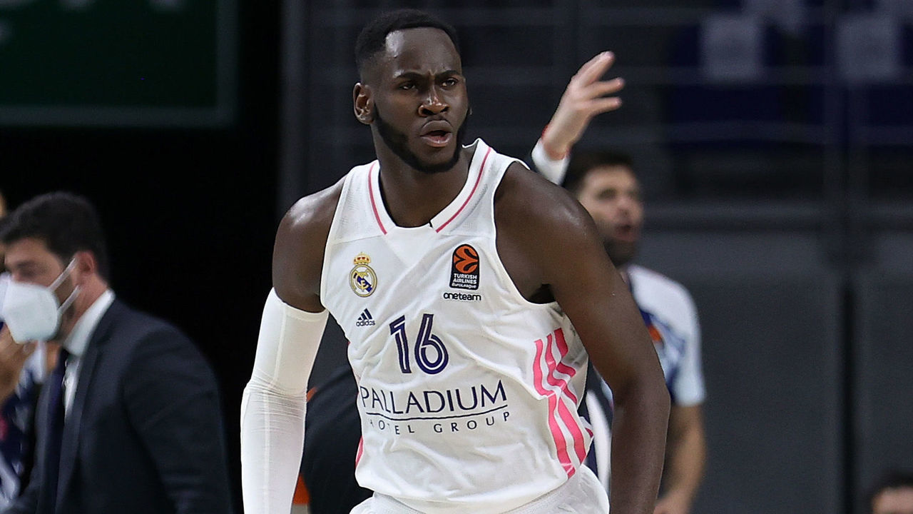 MADRID, SPAIN - APRIL 29: Usman Garuba, #16 of Real Madrid celebrates during the 2020/2021 Turkish Airlines Euroleague Play Off Game 4 between Real Madrid and Anadolu Efes Istanbul at Wizink Center on April 29, 2021 in Madrid, Spain.