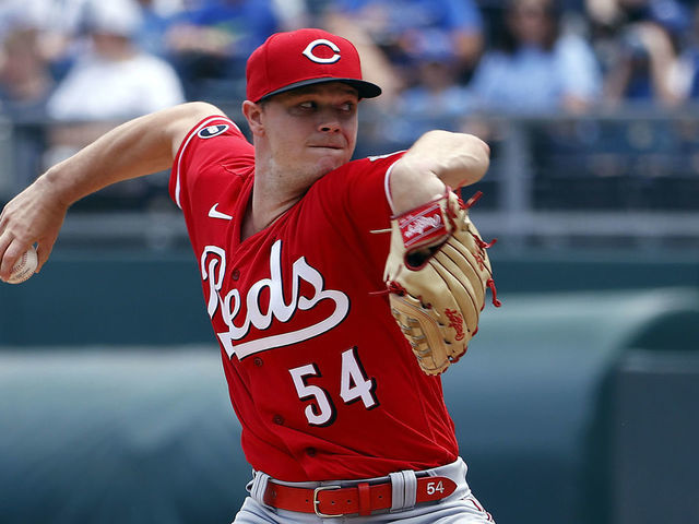 KANSAS CITY, MISSOURI - JULY 07: Starting pitcher Sonny Gray #54 of the Cincinnati Reds pitches during the 1st inning of the game against the Kansas City Royals at Kauffman Stadium on July 07, 2021 in Kansas City, Missouri.