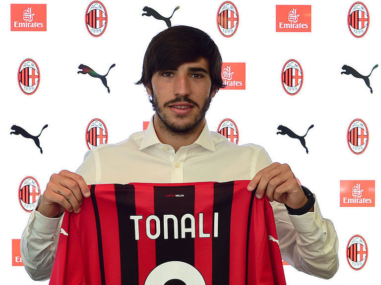 Milan sign Tonali on permanent deal from Brescia | theScore.com