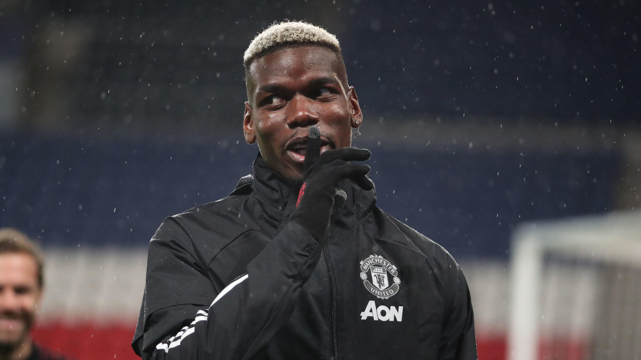PARIS, FRANCE - OCTOBER 20: Paul Pogba of Manchester United reacts during the UEFA Champions League Group H stage match between Paris Saint-Germain and Manchester United at Parc des Princes on October 20, 2020 in Paris, France. Sporting stadiums around Europe remain under strict restrictions due to the Coronavirus Pandemic as Government social distancing laws prohibit fans inside venues resulting in games being played behind closed doors.