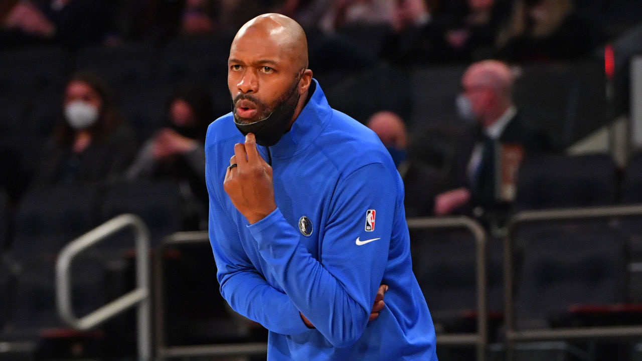 NEW YORK, NY - APRIL 2: Assistant Coach, Jamahl Mosley of the Dallas Mavericks calls out a play during a game against the New York Knicks on April 2, 2021 at Madison Square Garden in New York City, New York. NOTE TO USER: User expressly acknowledges and agrees that, by downloading and/or using this Photograph, user is consenting to the terms and conditions of the Getty Images License Agreement. Mandatory Copyright Notice: Copyright 2021 NBAE