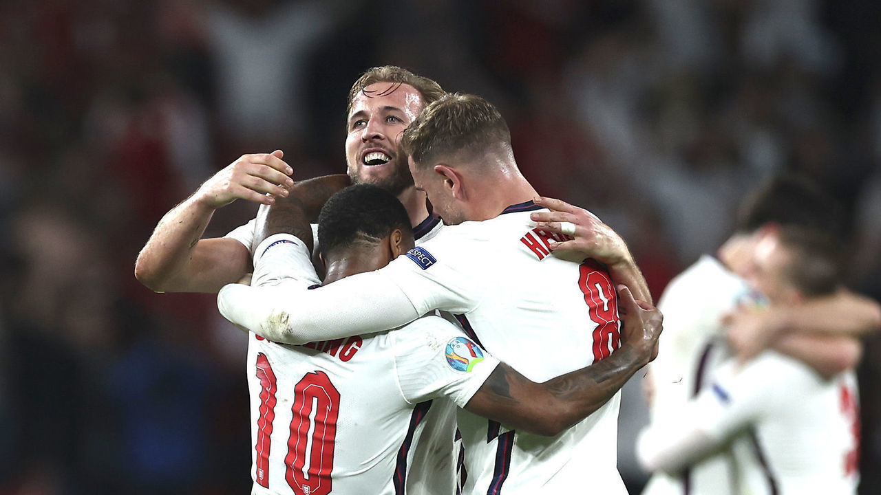 LONDON, ENGLAND - JULY 07: Harry Kane, Raheem Sterling and Jordan Henderson of England celebrate following their team's victory in the UEFA Euro 2020 Championship Semi-final match between England and Denmark at Wembley Stadium on July 07, 2021 in London, England.