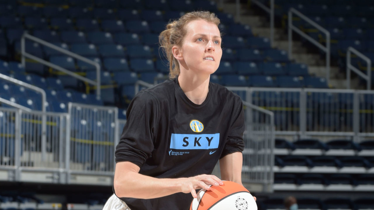 CHICAGO, IL - JUNE 9: Allie Quigley #14 of the Chicago Sky warms up before the game against the Indiana Fever on June 9, 2021 at the Wintrust Arena in Chicago, Illinois. Mandatory Copyright Notice: Copyright 2021 NBAE