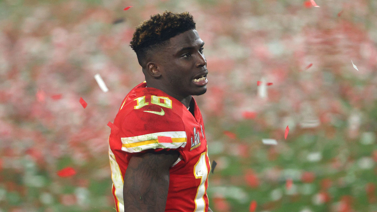 TAMPA, FLORIDA - FEBRUARY 07: Tyreek Hill #10 of the Kansas City Chiefs walks off the field as confetti falls after being defeated by the Tampa Bay Buccaneers in Super Bowl LV at Raymond James Stadium on February 07, 2021 in Tampa, Florida. The Buccaneers defeated the Chiefs 31-9.