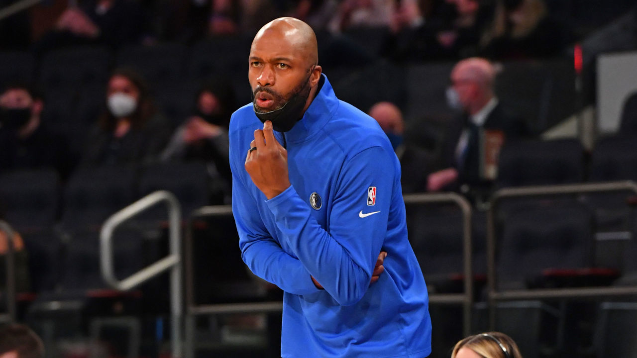 NEW YORK, NY - APRIL 2: Assistant Coach, Jamahl Mosley of the Dallas Mavericks calls out a play during a game against the New York Knicks on April 2, 2021 at Madison Square Garden in New York City, New York. NOTE TO USER: User expressly acknowledges and agrees that, by downloading and/or using this Photograph, user is consenting to the terms and conditions of the Getty Images License Agreement. Mandatory Copyright Notice: Copyright 2021 NBAE