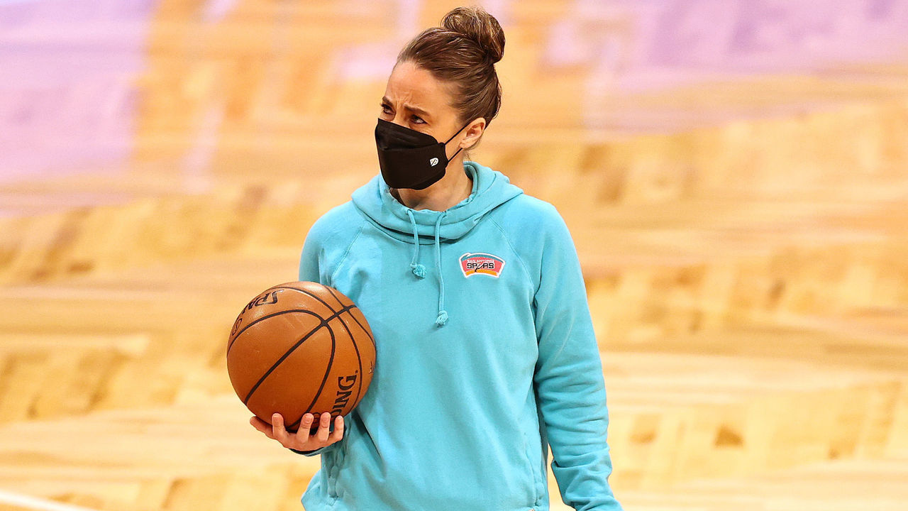 NEW YORK, NEW YORK - MAY 12: Assistant coach Becky Hammon of the San Antonio Spurs directs her team during warm ups before the game against the Brooklyn Nets at Barclays Center on May 12, 2021 in the Brooklyn borough of New York City.