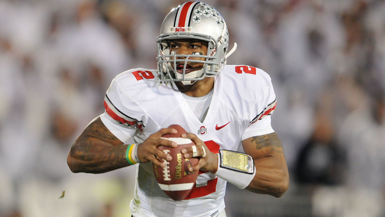 STATE COLLEGE, PA - NOVEMBER 7: Terrelle Pryor #2 of the Ohio State Buckeyes at Beaver Stadium on November 7, 2009 in State College, Pennsylvania.