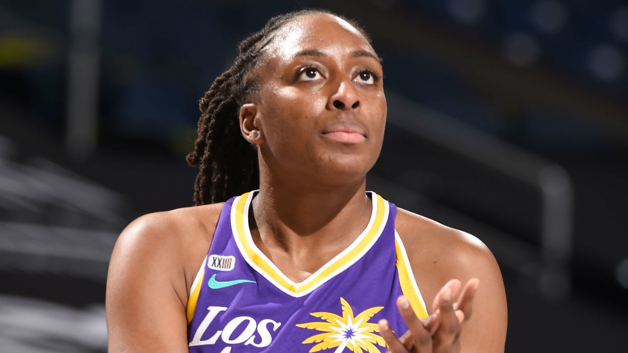 CHICAGO, IL - MAY 30: Nneka Ogwumike #30 of the Los Angeles Sparks looks up before the game against the Chicago Sky on May 30, 2021 at the Wintrust Arena in Chicago, Illinois. Mandatory Copyright Notice: Copyright 2021 NBAE