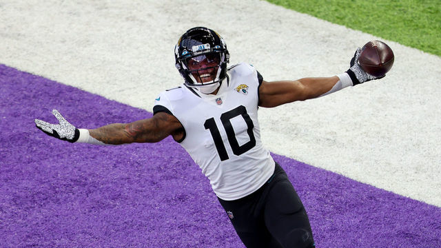 MINNEAPOLIS, MINNESOTA - DECEMBER 06: Laviska Shenault Jr. #10 of the Jacksonville Jaguars celebrates his touchdown in the first quarter against the Minnesota Vikings at U.S. Bank Stadium on December 06, 2020 in Minneapolis, Minnesota.