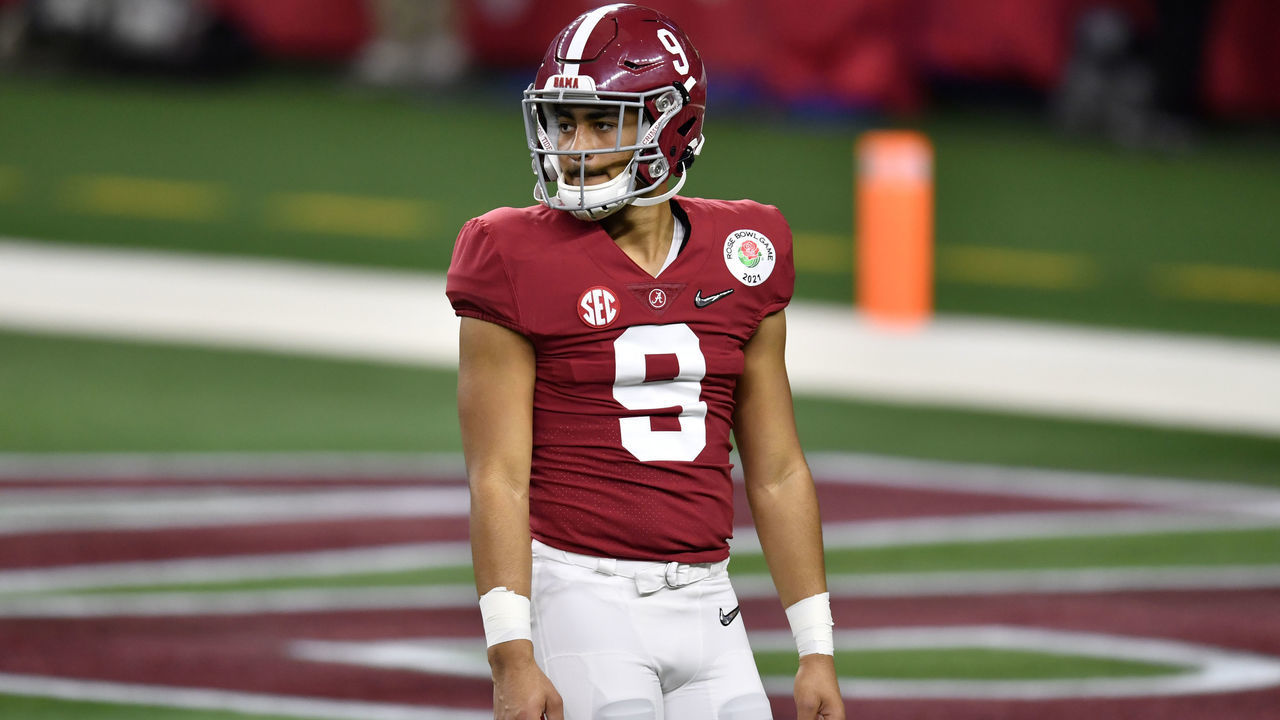 ARLINGTON, TEXAS - JANUARY 01: Bryce Young #9 of the Alabama Crimson Tide warms up before the College Football Playoff Semifinal at the Rose Bowl football game against the Notre Dame Fighting Irish at AT&T Stadium on January 01, 2021 in Arlington, Texas. The Alabama Crimson Tide defeated the Notre Dame Fighting Irish 31-14.