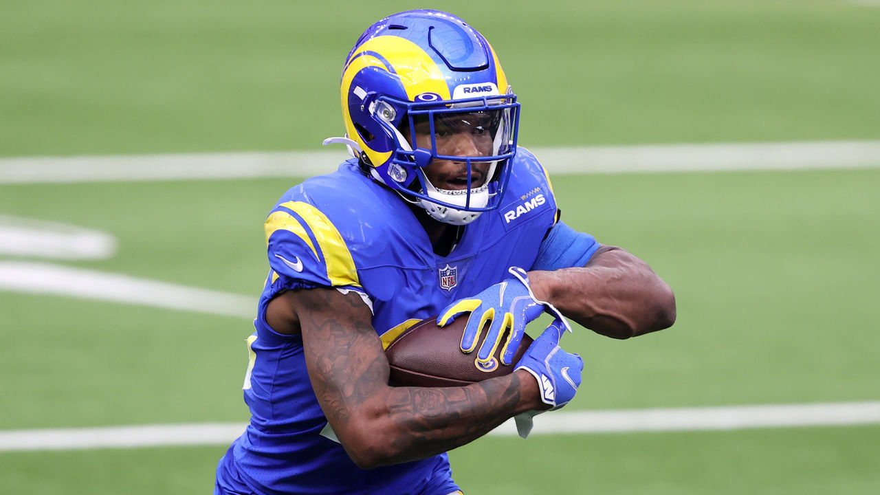 INGLEWOOD, CALIFORNIA - JANUARY 03: Cam Akers #23 of the Los Angeles Rams rushes with the ball during the first half of a game against the Arizona Cardinals at SoFi Stadium on January 03, 2021 in Inglewood, California.