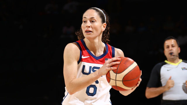 LAS VEGAS, NV - JULY 18: Sue Bird #6 of the USA Women's National Team handles the ball during the game against the Nigeria Women's National Team on July 18, 2021 at Michelob ULTRA Arena in Las Vegas, NV. Mandatory Copyright Notice: Copyright 2021 NBAE