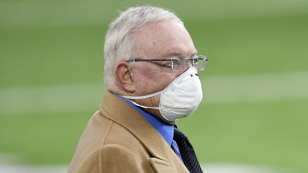 MINNEAPOLIS, MINNESOTA - NOVEMBER 22: Dallas Cowboys' owner Jerry Jones looks on prior to their game against the Minnesota Vikings at U.S. Bank Stadium on November 22, 2020 in Minneapolis, Minnesota.