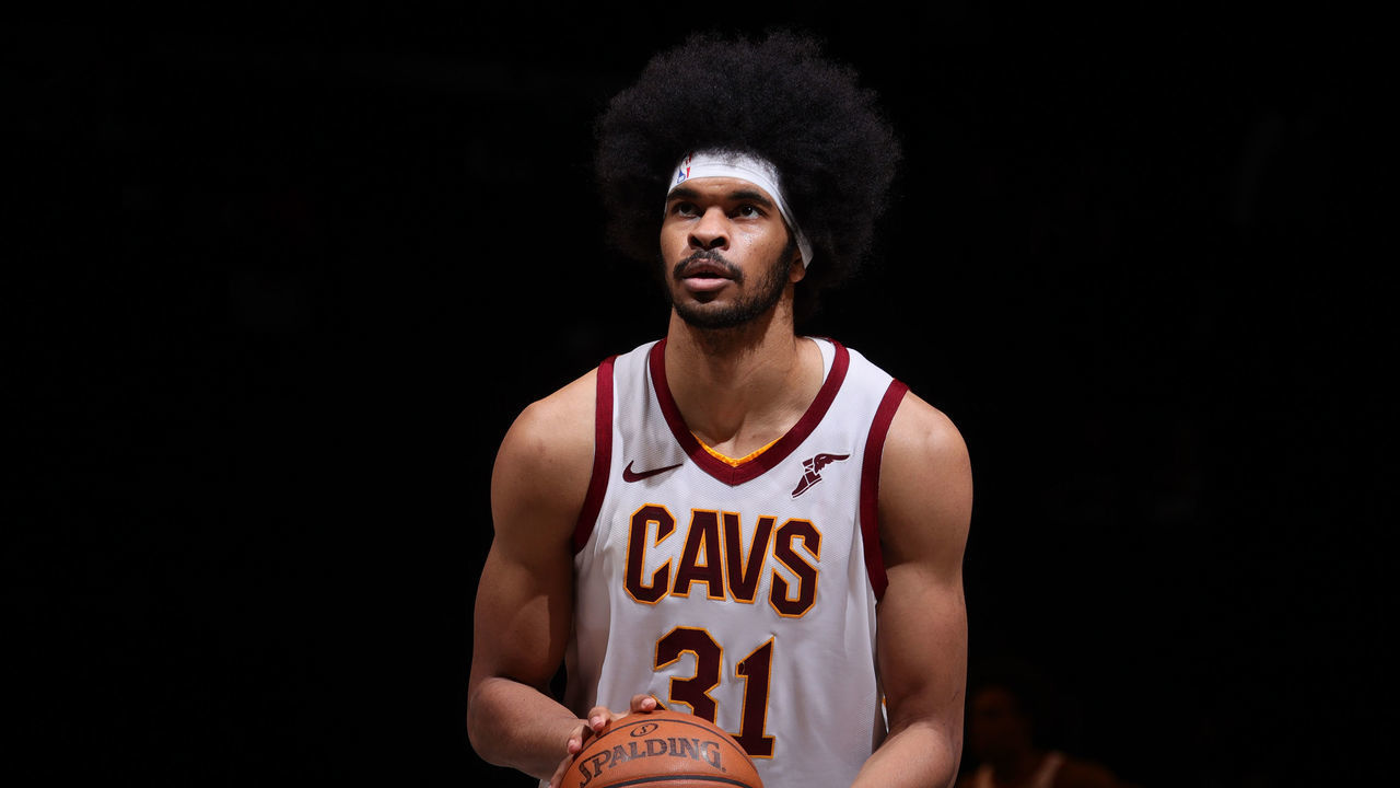 BROOKLYN, NY - MAY 16: Jarrett Allen #31 of the Cleveland Cavaliers shoots a free throw during the game against the Brooklyn Nets on May 16, 2021 at Barclays Center in Brooklyn, New York. Mandatory Copyright Notice: Copyright 2021 NBAE