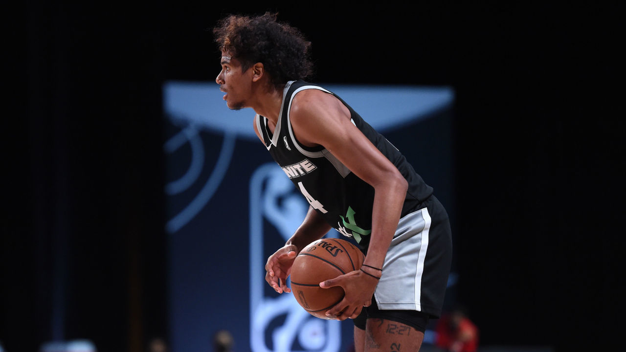 ORLANDO, FL - MARCH 4: Jalen Green #4 of Team Ignite handles the ball against the Rio Grande Valley Vipers on March 4, 2021 at AdventHealth Arena in Orlando, Florida. NOTE TO USER: User expressly acknowledges and agrees that, by downloading and/or using this Photograph, user is consenting to the terms and conditions of the Getty Images License Agreement. Mandatory Copyright Notice: Copyright 2021 NBAE