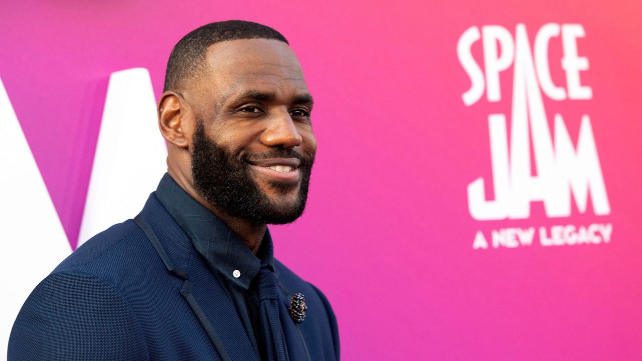 headless lebron james space jam