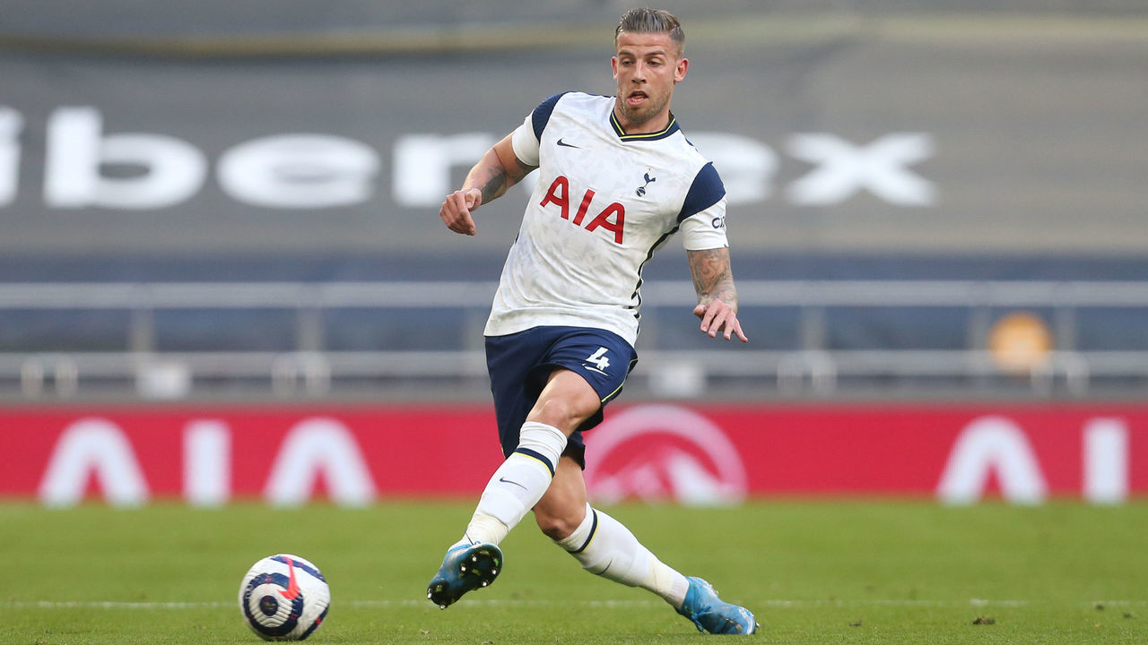 LONDON, ENGLAND - MAY 19: Tottenham Hotspur's Toby Alderweireld during the Premier League match between Tottenham Hotspur and Aston Villa at Tottenham Hotspur Stadium on May 19, 2021 in London, United Kingdom..