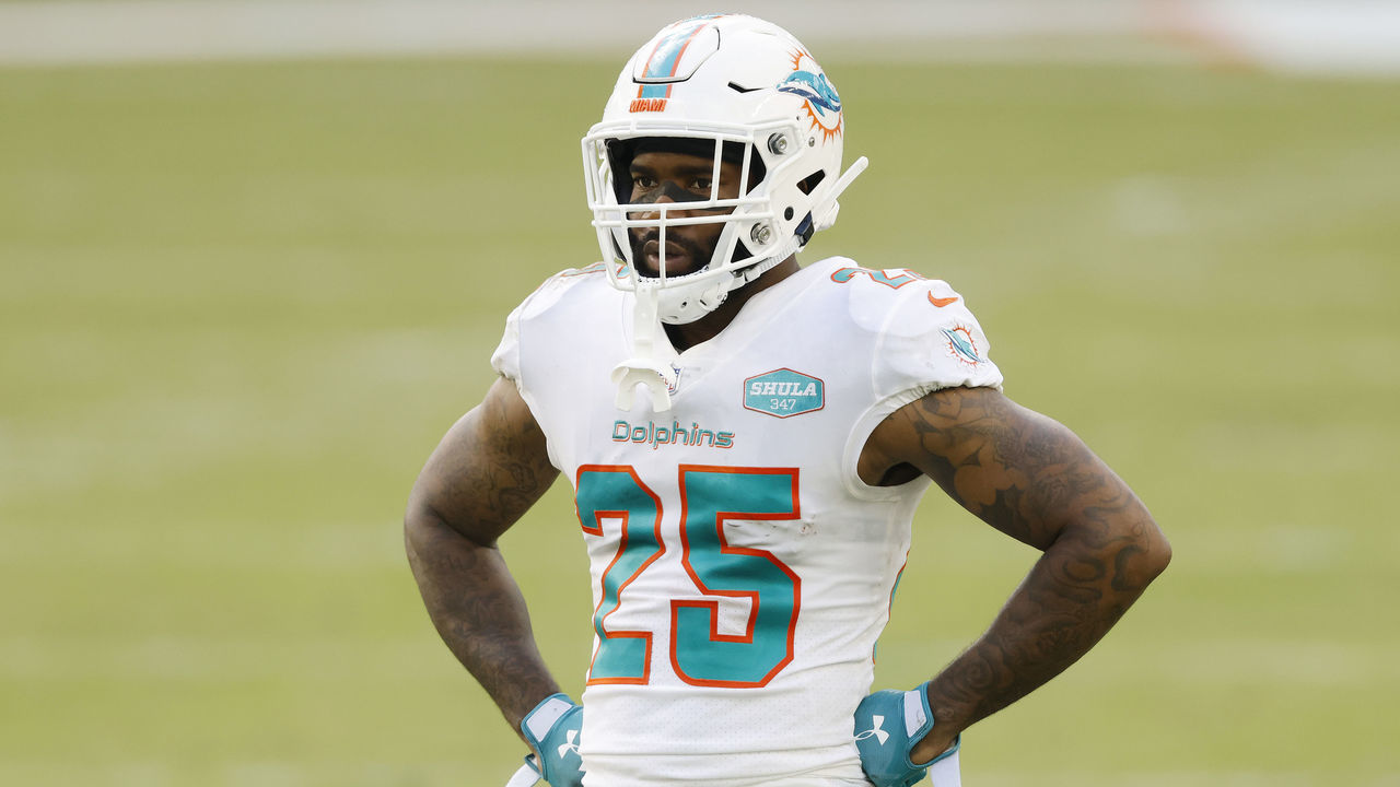 MIAMI GARDENS, FLORIDA - OCTOBER 18: Xavien Howard #25 of the Miami Dolphins looks on against the New York Jets at Hard Rock Stadium on October 18, 2020 in Miami Gardens, Florida.