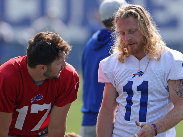 Bills' Cole Beasley questions teammate Jerry Hughes' tweet on