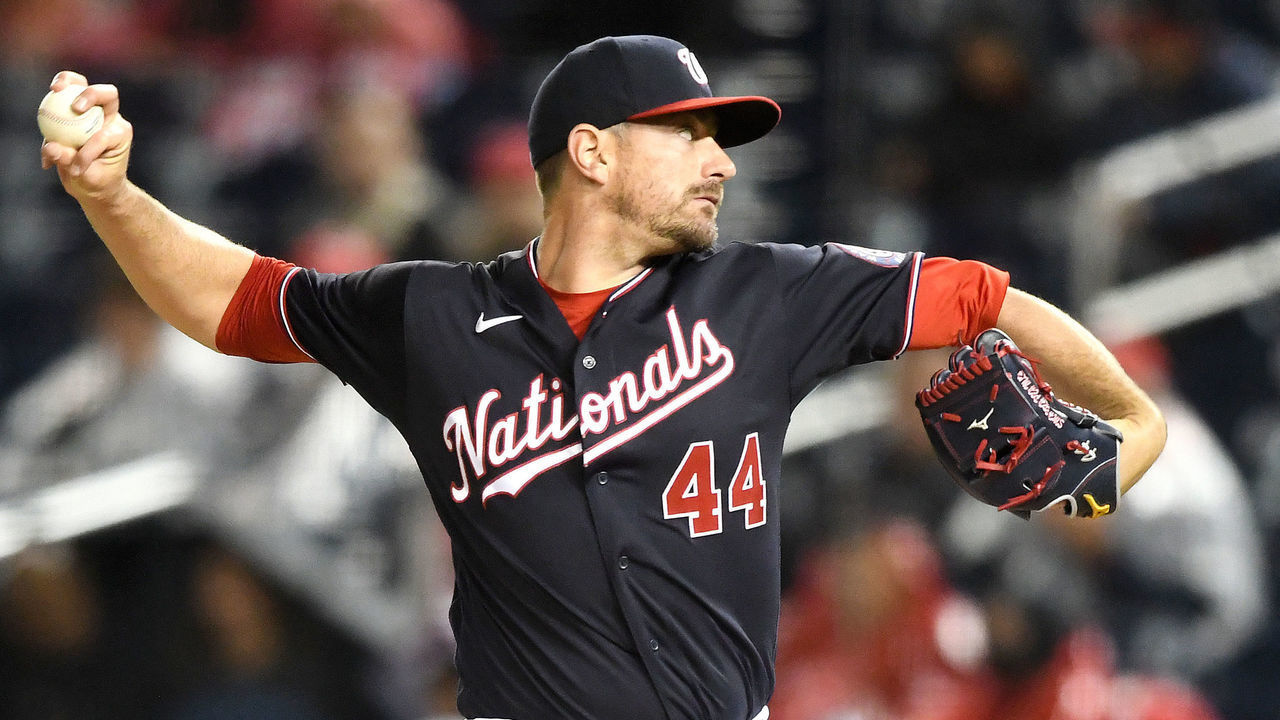 WASHINGTON, DC - MAY 29: Daniel Hudson #44 of the Washington Nationals pitches during game two of a doubleheader baseball game against the Milwaukee Brewers at Nationals Park on May 29, 2021 in Washington, DC.