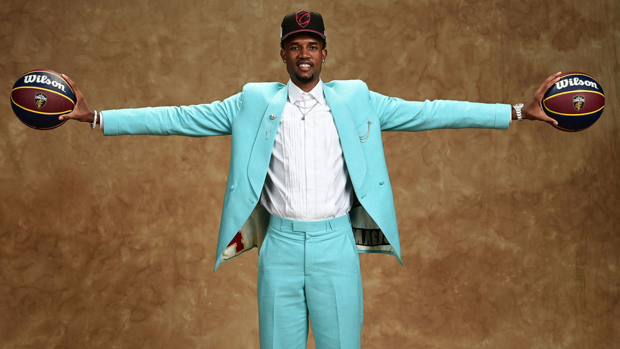 BROOKLYN, NY - JULY 29: Evan Mobley poses for a portrait after being drafted by the Cleveland Cavaliers during the 2021 NBA Draft on July 29, 2021 at Barclays Center in Brooklyn, New York. Mandatory Copyright Notice: Copyright 2021 NBAE