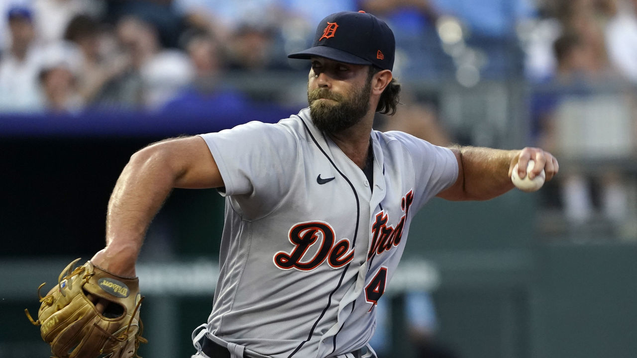 KANSAS CITY, MISSOURI - JULY 24: Daniel Norris #44 of the Detroit Tigers throws in the fifth inning against the Kansas City Royals at Kauffman Stadium on July 24, 2021 in Kansas City, Missouri.