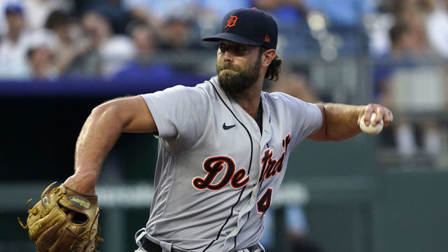 KANSAS CITY, MISSOURI - JULY 24: Daniel Norris #44 of the Detroit Tigers throws in the fifth inning against the Kansas City Royals at Kauffman Stadium on July 24, 2021 in Kansas City, Missouri.