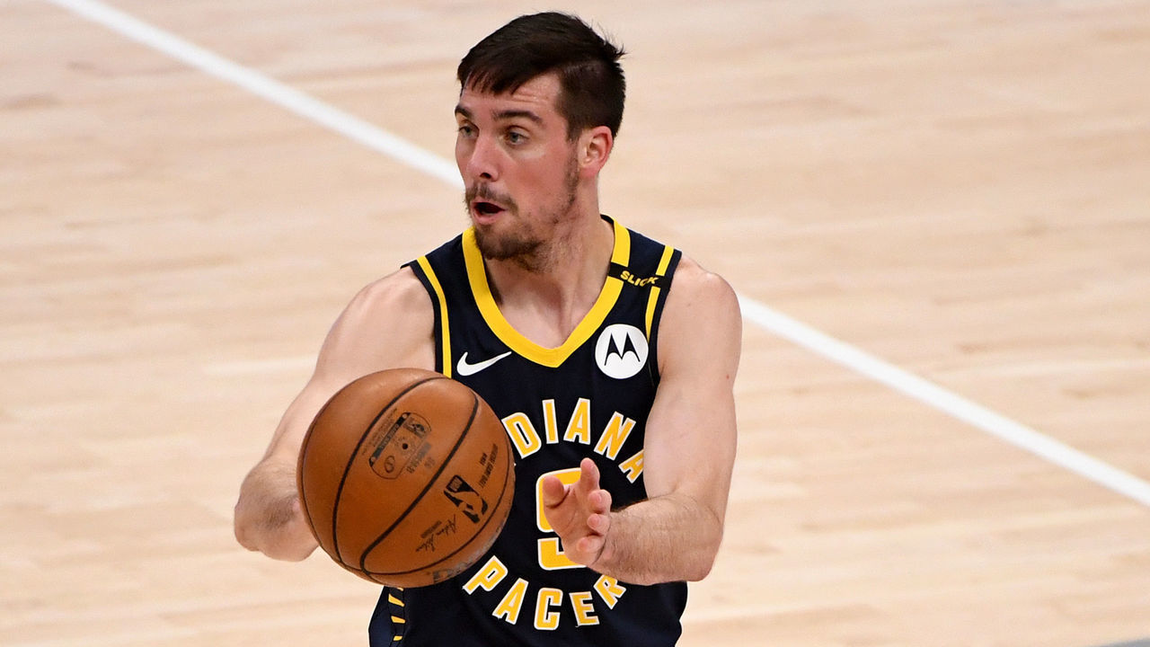 WASHINGTON, DC - MAY 20: T.J. McConnell #9 of the Indiana Pacers passes against the Washington Wizards during the second half at Capital One Arena on May 20, 2021 in Washington, DC.