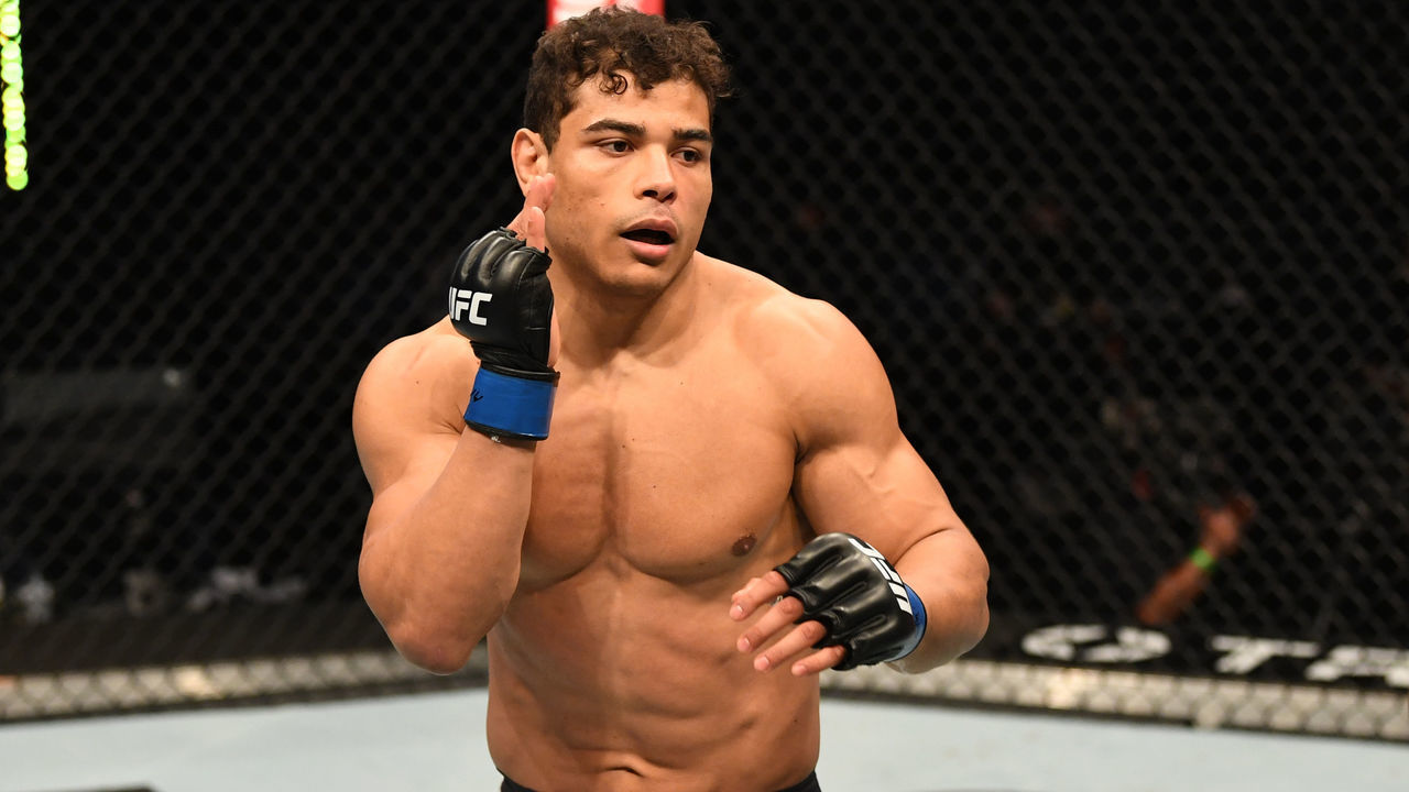 ABU DHABI, UNITED ARAB EMIRATES - SEPTEMBER 27: (L-R) Paulo Costa of Brazil faces Israel Adesanya of Nigeria in their middleweight championship bout during UFC 253 inside Flash Forum on UFC Fight Island on September 27, 2020 in Abu Dhabi, United Arab Emirates.