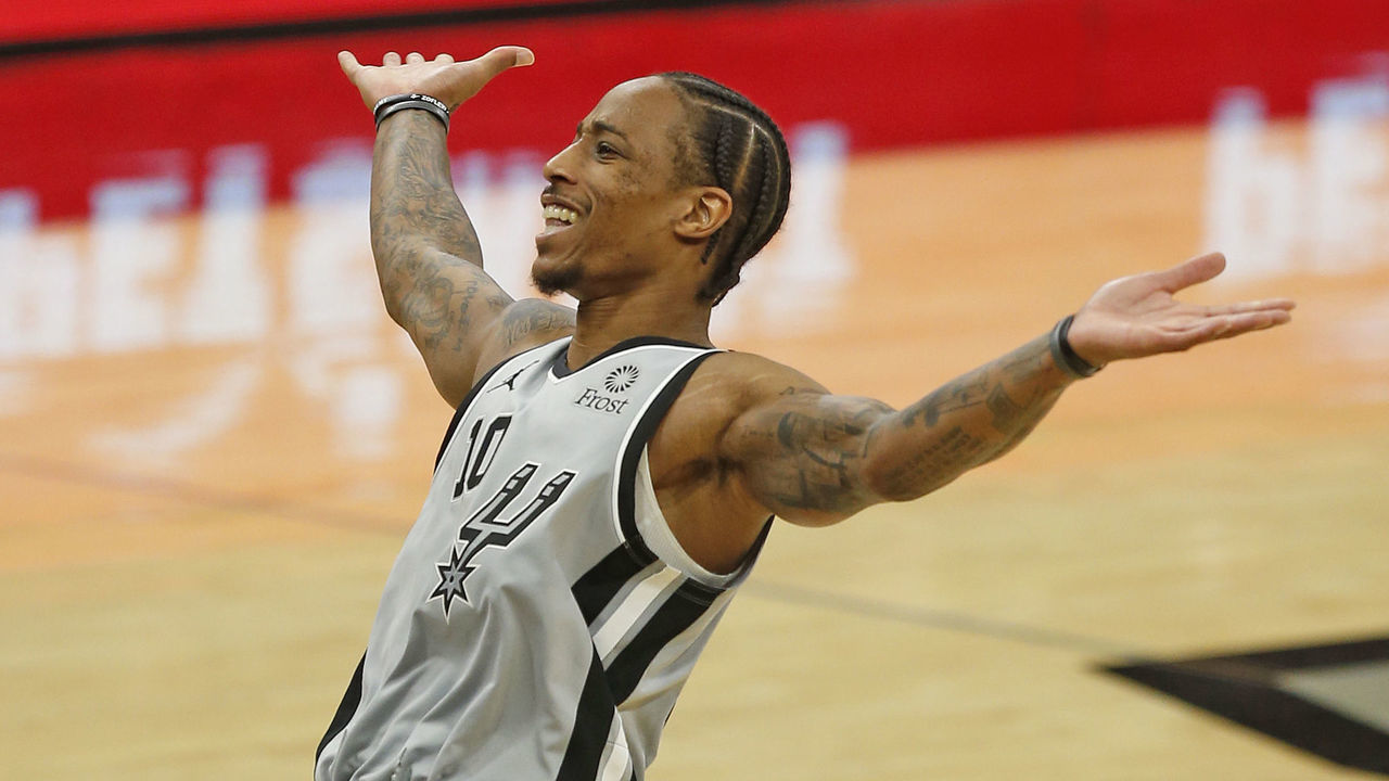 SAN ANTONIO, TX - MAY 10: DeMar DeRozan #10 of the San Antonio Spurs looks for a foul against the Milwaukee Bucks in the second half at AT&T Center on May 10, 2021 in San Antonio, Texas. NOTE TO USER: User expressly acknowledges and agrees that , by downloading and or using this photograph, User is consenting to the terms and conditions of the Getty Images License Agreement.