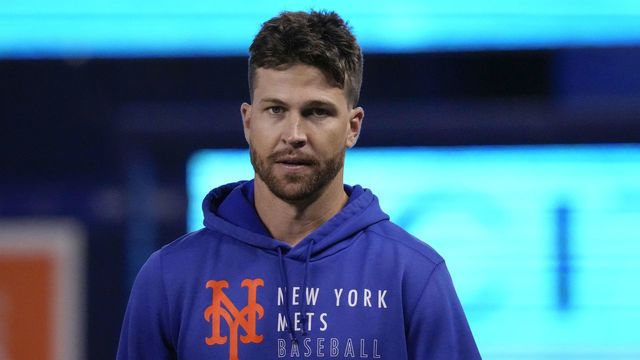MIAMI, FLORIDA - AUGUST 02: Jacob deGrom #48 of the New York Mets looks on during batting practice prior to the game against the Miami Marlins at loanDepot park on August 02, 2021 in Miami, Florida.