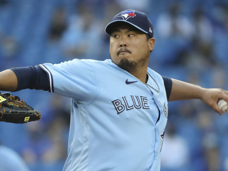 Ryu wins 1st home start in Toronto as Jays top Indians | theScore.com