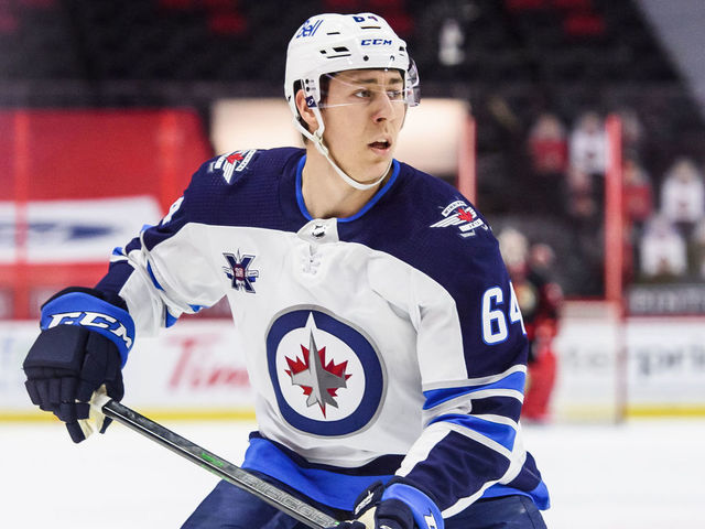 Jets re-sign Logan Stanley to 2-year deal | theScore.com