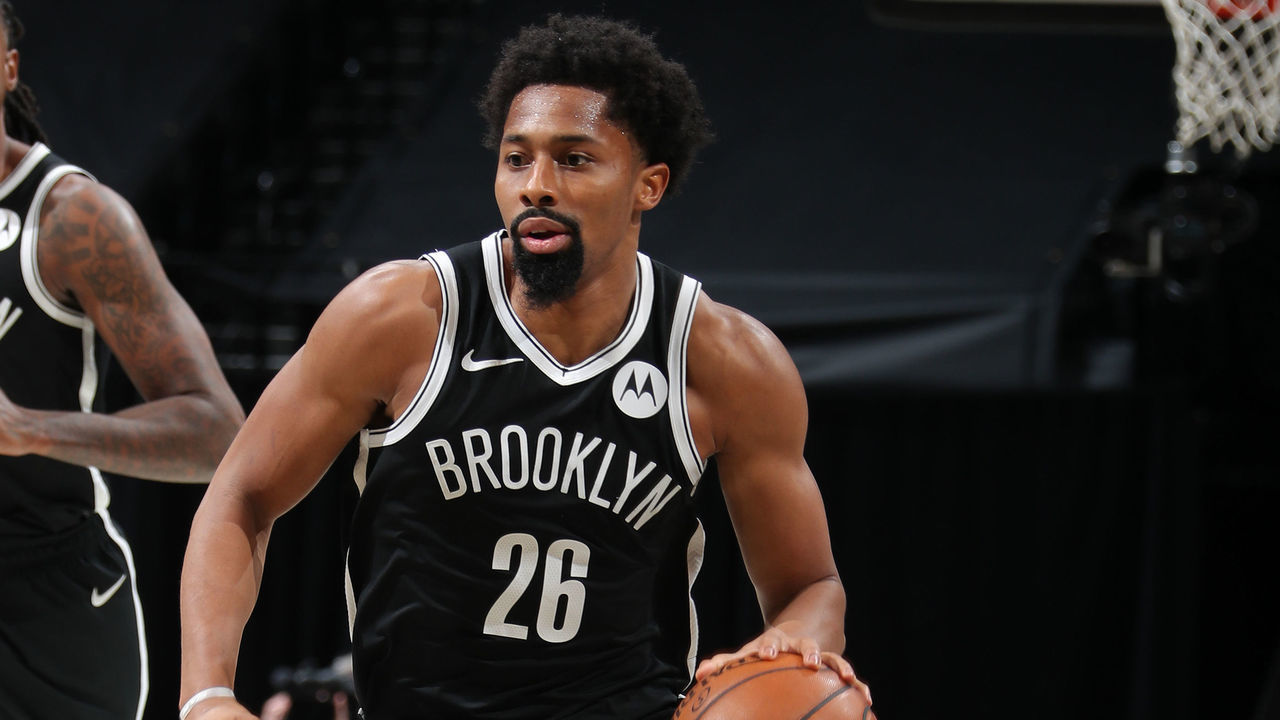 BROOKLYN, NY - DECEMBER 22: Spencer Dinwiddie #26 of the Brooklyn Nets handles the ball during the game against the Golden State Warriors on December 22, 2020 at Barclays Center in Brooklyn, New York. Mandatory Copyright Notice: Copyright 2020 NBAE