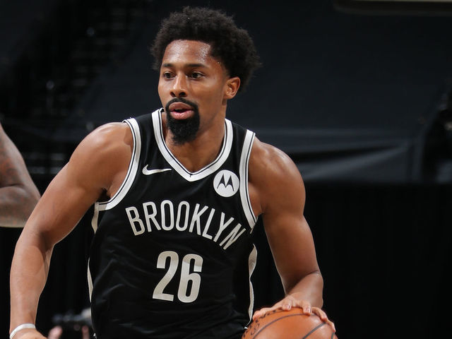 BROOKLYN, NY - DECEMBER 22: Spencer Dinwiddie #26 of the Brooklyn Nets handles the ball during the game against the Golden State Warriors on December 22, 2020 at Barclays Center in Brooklyn, New York. Mandatory Copyright Notice: Copyright 2020 NBAE